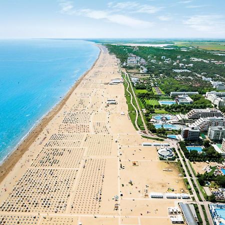 Villa Ginestra Bibione Bagian luar foto